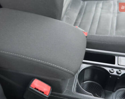 Белый Фольксваген Туран, объемом двигателя 1.97 л и пробегом 232 тыс. км за 16600 $, фото 62 на Automoto.ua