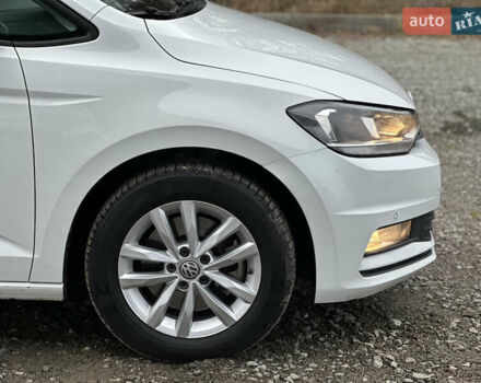 Белый Фольксваген Туран, объемом двигателя 1.6 л и пробегом 252 тыс. км за 14000 $, фото 10 на Automoto.ua