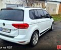 Білий Фольксваген Туран, об'ємом двигуна 2 л та пробігом 300 тис. км за 14600 $, фото 4 на Automoto.ua