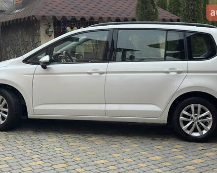 Белый Фольксваген Туран, объемом двигателя 1.97 л и пробегом 232 тыс. км за 16600 $, фото 8 на Automoto.ua