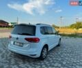 Белый Фольксваген Туран, объемом двигателя 1.6 л и пробегом 250 тыс. км за 13500 $, фото 5 на Automoto.ua