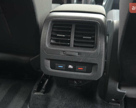 Белый Фольксваген Туран, объемом двигателя 1.97 л и пробегом 232 тыс. км за 16600 $, фото 55 на Automoto.ua