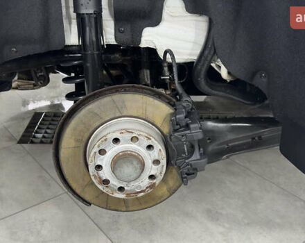 Белый Фольксваген Туран, объемом двигателя 1.97 л и пробегом 232 тыс. км за 16600 $, фото 32 на Automoto.ua