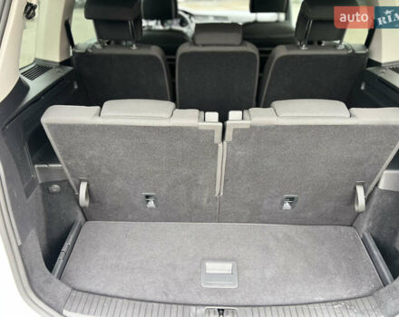 Белый Фольксваген Туран, объемом двигателя 1.97 л и пробегом 190 тыс. км за 18300 $, фото 18 на Automoto.ua