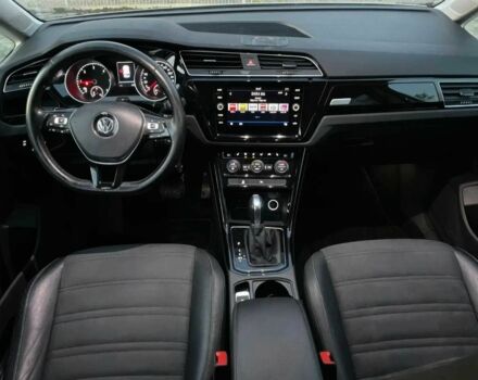 Белый Фольксваген Туран, объемом двигателя 2 л и пробегом 47 тыс. км за 7500 $, фото 8 на Automoto.ua