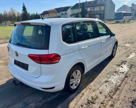 Белый Фольксваген Туран, объемом двигателя 1.6 л и пробегом 45 тыс. км за 8500 $, фото 3 на Automoto.ua