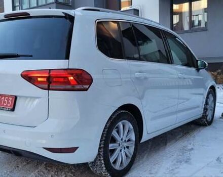 Белый Фольксваген Туран, объемом двигателя 1.97 л и пробегом 218 тыс. км за 16900 $, фото 1 на Automoto.ua