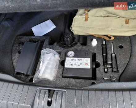 Белый Фольксваген Туран, объемом двигателя 1.6 л и пробегом 240 тыс. км за 16500 $, фото 15 на Automoto.ua