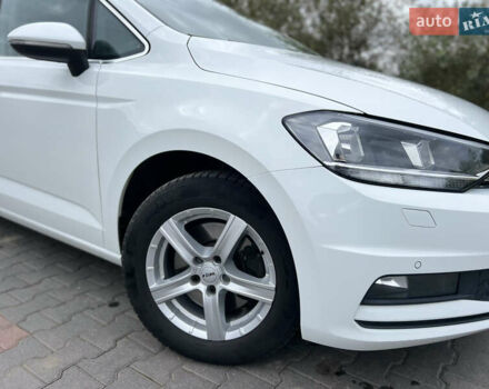 Белый Фольксваген Туран, объемом двигателя 1.97 л и пробегом 190 тыс. км за 18300 $, фото 21 на Automoto.ua