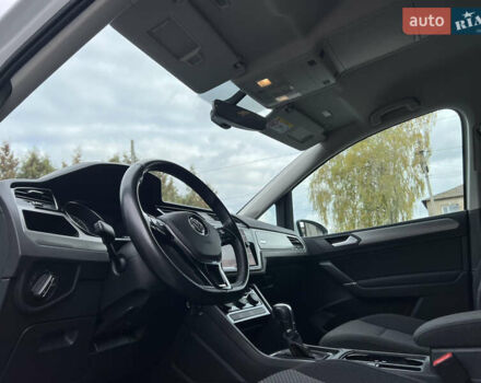 Белый Фольксваген Туран, объемом двигателя 1.97 л и пробегом 190 тыс. км за 18300 $, фото 20 на Automoto.ua