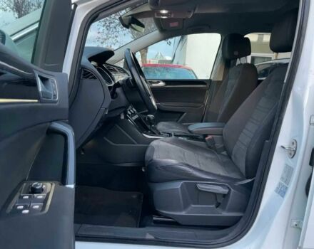 Белый Фольксваген Туран, объемом двигателя 2 л и пробегом 47 тыс. км за 7500 $, фото 9 на Automoto.ua