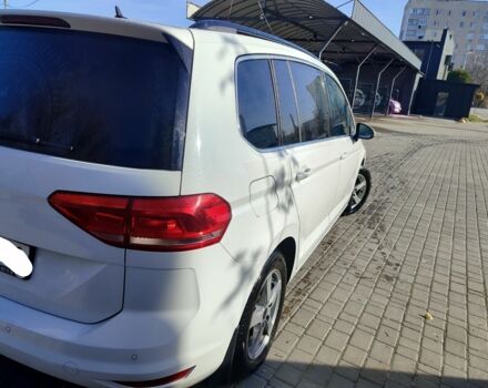 Белый Фольксваген Туран, объемом двигателя 2 л и пробегом 190 тыс. км за 19500 $, фото 1 на Automoto.ua