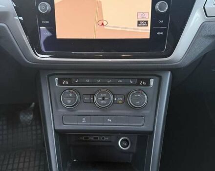 Белый Фольксваген Туран, объемом двигателя 1.6 л и пробегом 209 тыс. км за 17000 $, фото 9 на Automoto.ua