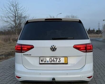 Белый Фольксваген Туран, объемом двигателя 1.6 л и пробегом 209 тыс. км за 17000 $, фото 4 на Automoto.ua