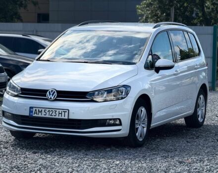 Белый Фольксваген Туран, объемом двигателя 2 л и пробегом 247 тыс. км за 16800 $, фото 2 на Automoto.ua