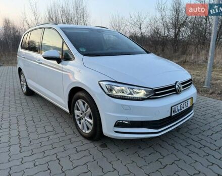 Белый Фольксваген Туран, объемом двигателя 1.6 л и пробегом 209 тыс. км за 17000 $, фото 18 на Automoto.ua