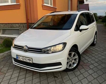 Белый Фольксваген Туран, объемом двигателя 1.6 л и пробегом 124 тыс. км за 17500 $, фото 1 на Automoto.ua