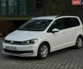 Белый Фольксваген Туран, объемом двигателя 2 л и пробегом 247 тыс. км за 17800 $, фото 1 на Automoto.ua