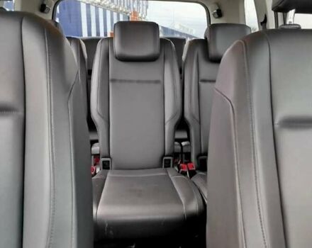 Білий Фольксваген Туран, об'ємом двигуна 2 л та пробігом 221 тис. км за 17500 $, фото 20 на Automoto.ua