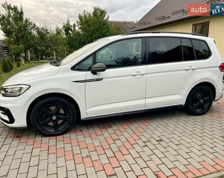 Білий Фольксваген Туран, об'ємом двигуна 1.97 л та пробігом 238 тис. км за 19450 $, фото 17 на Automoto.ua
