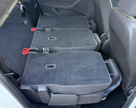 Белый Фольксваген Туран, объемом двигателя 1.6 л и пробегом 209 тыс. км за 17000 $, фото 14 на Automoto.ua