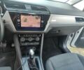 Белый Фольксваген Туран, объемом двигателя 2 л и пробегом 190 тыс. км за 19500 $, фото 3 на Automoto.ua