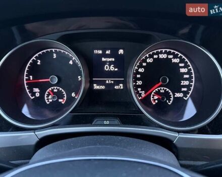 Белый Фольксваген Туран, объемом двигателя 1.6 л и пробегом 209 тыс. км за 17000 $, фото 20 на Automoto.ua