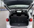Білий Фольксваген Туран, об'ємом двигуна 2 л та пробігом 221 тис. км за 17500 $, фото 12 на Automoto.ua