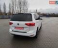Білий Фольксваген Туран, об'ємом двигуна 2 л та пробігом 221 тис. км за 17500 $, фото 21 на Automoto.ua