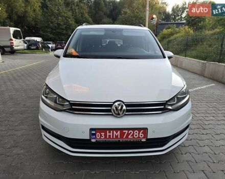Білий Фольксваген Туран, об'ємом двигуна 2 л та пробігом 146 тис. км за 18900 $, фото 2 на Automoto.ua