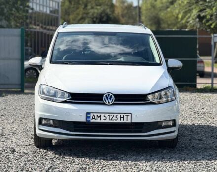 Белый Фольксваген Туран, объемом двигателя 2 л и пробегом 247 тыс. км за 16800 $, фото 1 на Automoto.ua