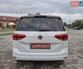 Белый Фольксваген Туран, объемом двигателя 2 л и пробегом 160 тыс. км за 18400 $, фото 7 на Automoto.ua