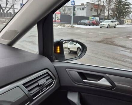 Белый Фольксваген Туран, объемом двигателя 1.6 л и пробегом 225 тыс. км за 17800 $, фото 67 на Automoto.ua