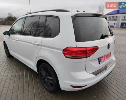 Білий Фольксваген Туран, об'ємом двигуна 2 л та пробігом 221 тис. км за 17500 $, фото 11 на Automoto.ua