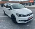 Белый Фольксваген Туран, объемом двигателя 1.97 л и пробегом 235 тыс. км за 14250 $, фото 1 на Automoto.ua