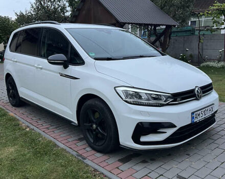 Білий Фольксваген Туран, об'ємом двигуна 1.97 л та пробігом 238 тис. км за 19450 $, фото 3 на Automoto.ua