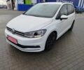 Белый Фольксваген Туран, объемом двигателя 2 л и пробегом 220 тыс. км за 16200 $, фото 1 на Automoto.ua