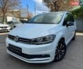 Белый Фольксваген Туран, объемом двигателя 1.6 л и пробегом 165 тыс. км за 16450 $, фото 1 на Automoto.ua