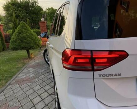 Белый Фольксваген Туран, объемом двигателя 1.6 л и пробегом 124 тыс. км за 17500 $, фото 42 на Automoto.ua