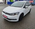 Білий Фольксваген Туран, об'ємом двигуна 2 л та пробігом 221 тис. км за 17500 $, фото 1 на Automoto.ua