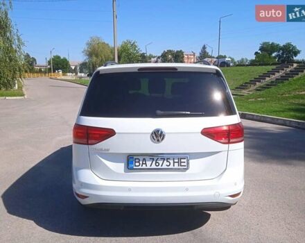 Білий Фольксваген Туран, об'ємом двигуна 1.6 л та пробігом 215 тис. км за 17550 $, фото 13 на Automoto.ua