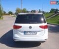 Білий Фольксваген Туран, об'ємом двигуна 1.6 л та пробігом 215 тис. км за 17550 $, фото 13 на Automoto.ua