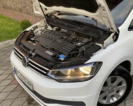 Белый Фольксваген Туран, объемом двигателя 1.6 л и пробегом 124 тыс. км за 17500 $, фото 5 на Automoto.ua