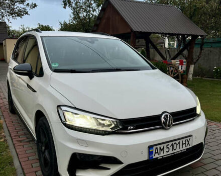 Білий Фольксваген Туран, об'ємом двигуна 1.97 л та пробігом 238 тис. км за 19450 $, фото 1 на Automoto.ua