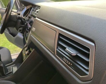 Белый Фольксваген Туран, объемом двигателя 1.6 л и пробегом 124 тыс. км за 17500 $, фото 31 на Automoto.ua