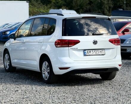 Белый Фольксваген Туран, объемом двигателя 2 л и пробегом 247 тыс. км за 16800 $, фото 4 на Automoto.ua