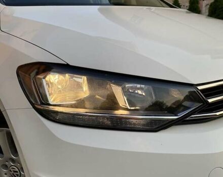 Белый Фольксваген Туран, объемом двигателя 1.6 л и пробегом 124 тыс. км за 17500 $, фото 49 на Automoto.ua