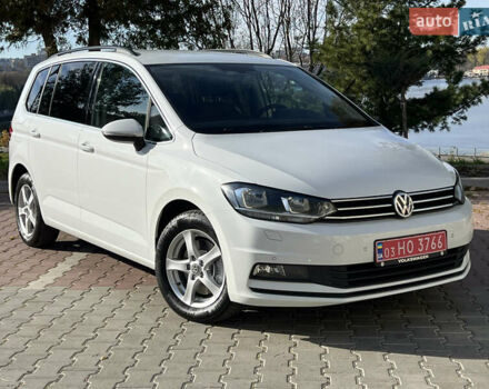 Белый Фольксваген Туран, объемом двигателя 2 л и пробегом 220 тыс. км за 17997 $, фото 26 на Automoto.ua