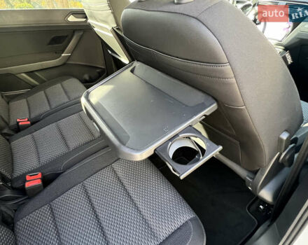 Белый Фольксваген Туран, объемом двигателя 2 л и пробегом 220 тыс. км за 17997 $, фото 43 на Automoto.ua