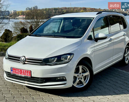 Белый Фольксваген Туран, объемом двигателя 2 л и пробегом 220 тыс. км за 18390 $, фото 1 на Automoto.ua